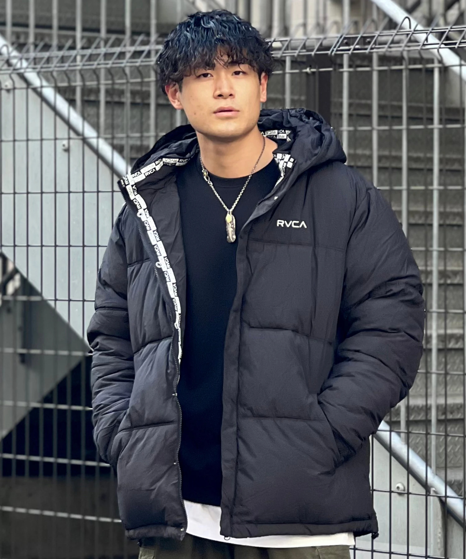 RVCA / ルーカ VISOR HOODED PUFFER｜ファッション通販 