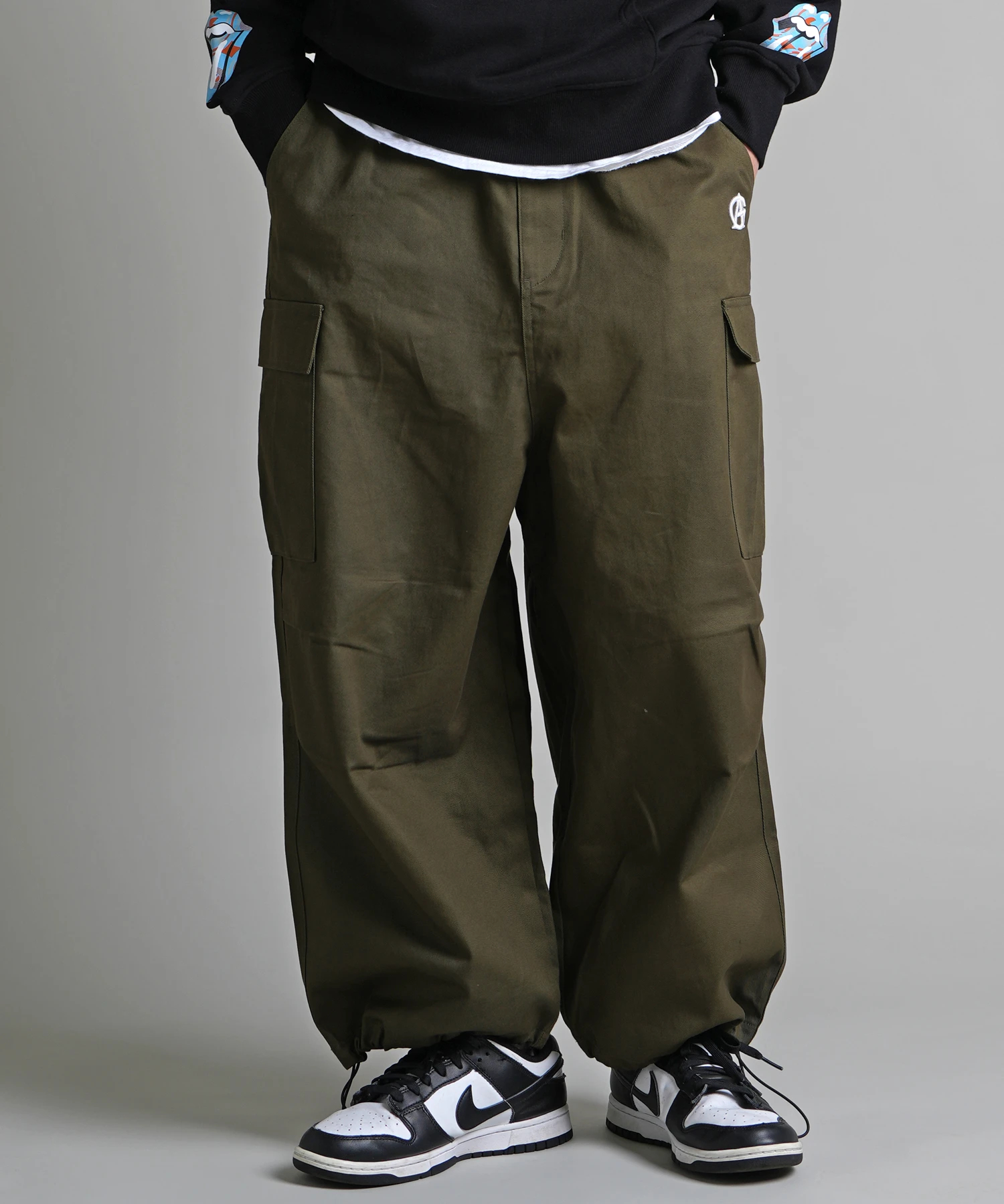 パンツ Cale Cotton Gabardine Wide Cargo Pants 4 Cale Cotton Gabardine Wide Cargo Pants 4