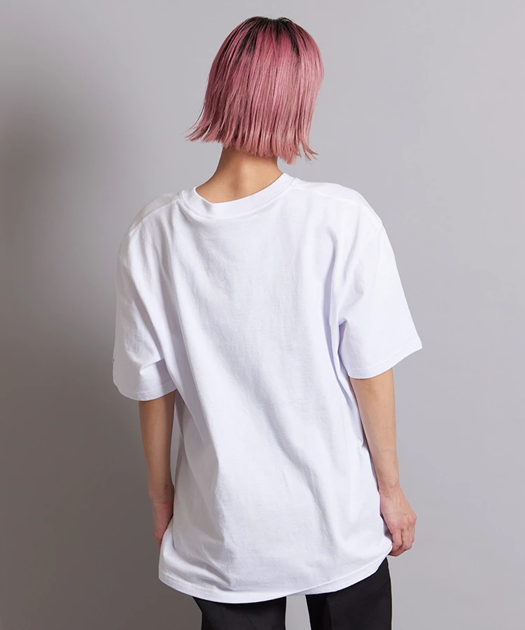 What it isNt-MG / ワットイットイズントバイマークゴンザレス