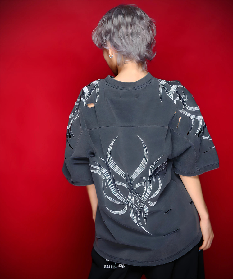 JACKROSE(ジャックローズ) |【GALFY×GALLIS ADDICTION】ぼろぼろとらいばりゅ半袖Tee(MENS)