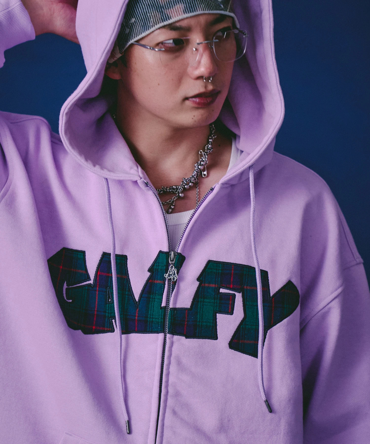 GALFY/ガルフィー ばーばの切り貼りリメイクパーカー(MENS