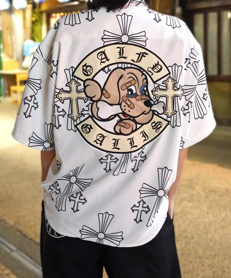 JACKROSE(ジャックローズ) |【GALFY×GALLIS ADDICTION】別注十字架わんわん柄SSシャツ(MENS)