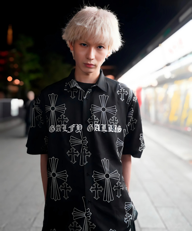 JACKROSE(ジャックローズ) |【GALFY×GALLIS ADDICTION】別注十字架わんわん柄SSシャツ(MENS)