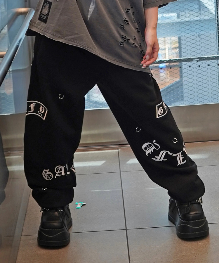 JACKROSE(ジャックローズ) |【GALFY×GALLIS ADDICTION】闇落ちピアススウェットパンツMENS)