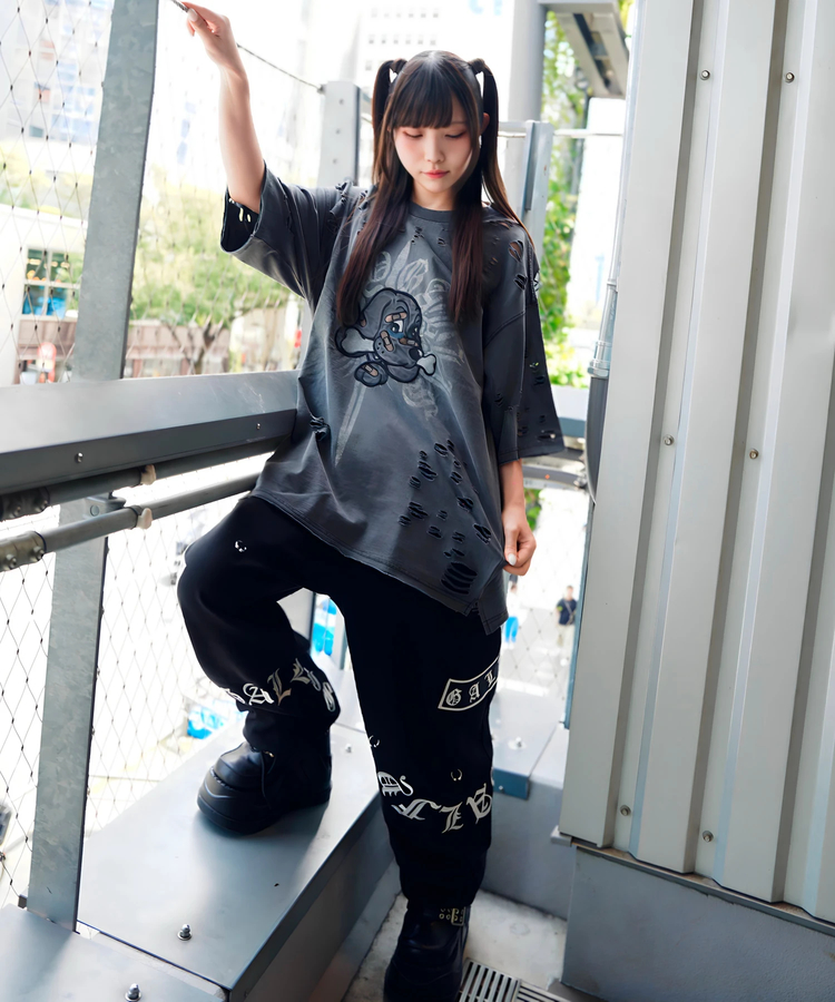 JACKROSE(ジャックローズ) |【GALFY×GALLIS ADDICTION】チー牛Tee SSMENS)
