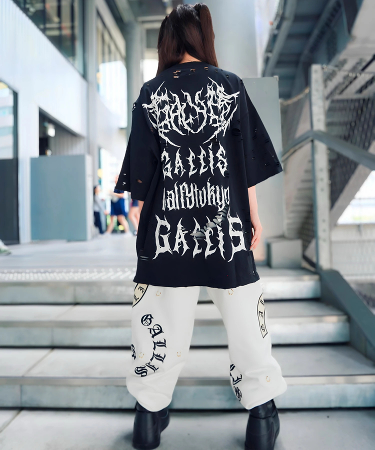 JACKROSE(ジャックローズ) |【GALFY×GALLIS ADDICTION】チー牛Tee SSMENS)