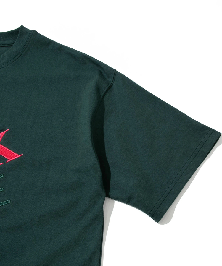 go slow caravan(ゴースローキャラバン) |【GSC別注】Buck HIDE/バックハイド パッチワーク ロゴ Tee (MENS)