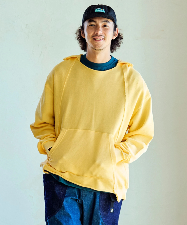 go slow caravan(ゴースローキャラバン) |UNIQUEインレイ切替フーディーPIGMENT DYE (MENS)