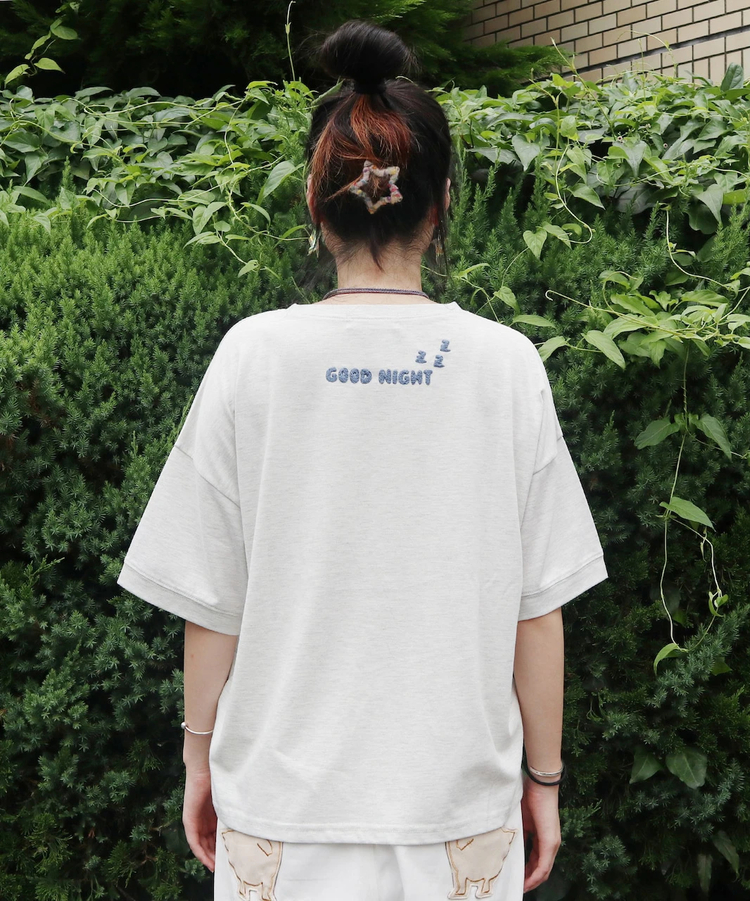 libi se mi to/リビ セ ミ ト 大きなとらサガラ刺繍TEE (WOMENS