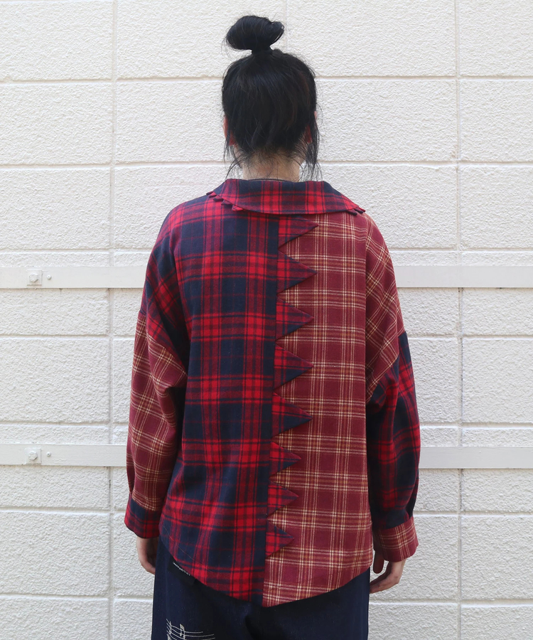 libi se mi to/リビ セ ミ ト 配色チェック恐竜シャツ (WOMENS