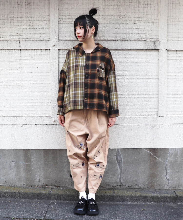 libi se mi to/リビ セ ミ ト 配色チェック恐竜シャツ (WOMENS