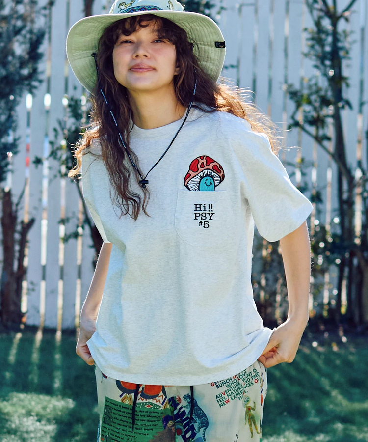 go slow caravan(ゴースローキャラバン) |シリコンバイオ 色々ポケット刺繍 BIG TEE (MENS/WOMENS)