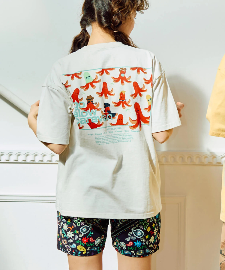 go slow caravan(ゴースローキャラバン) |USA/C スクエアLOGO バックプリント ゆったり TEE (MENS)
