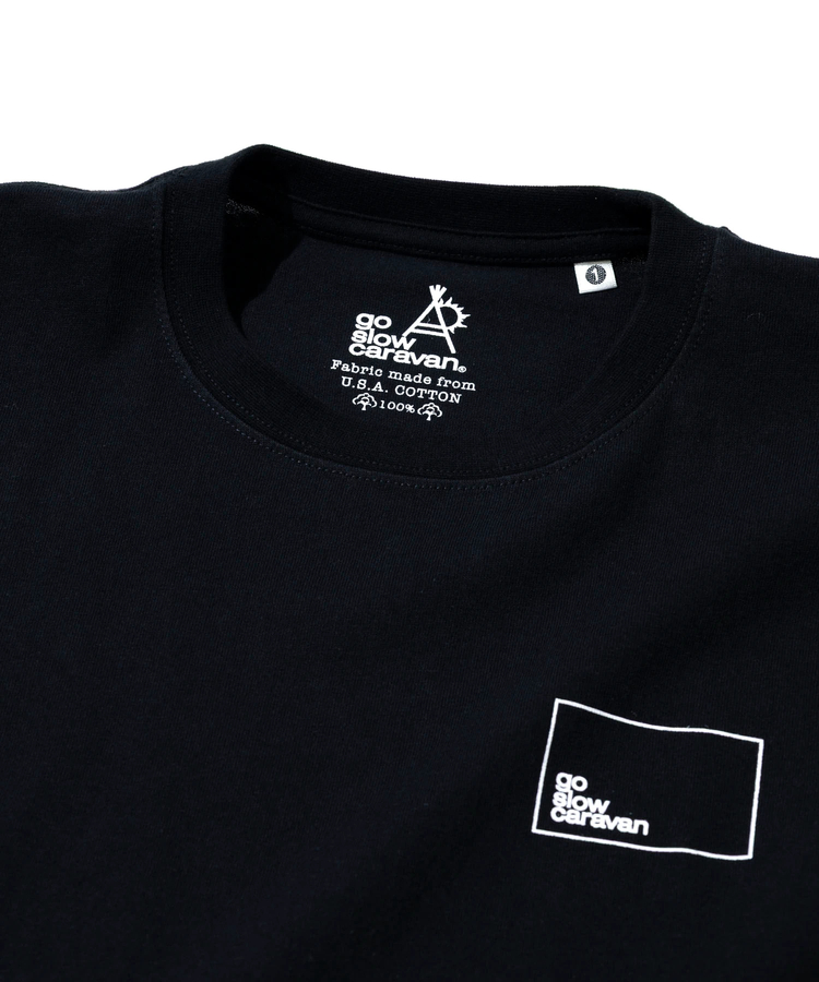 go slow caravan(ゴースローキャラバン) |USA/CスクエアLOGOバックプリントミドルTEE (WOMENS)