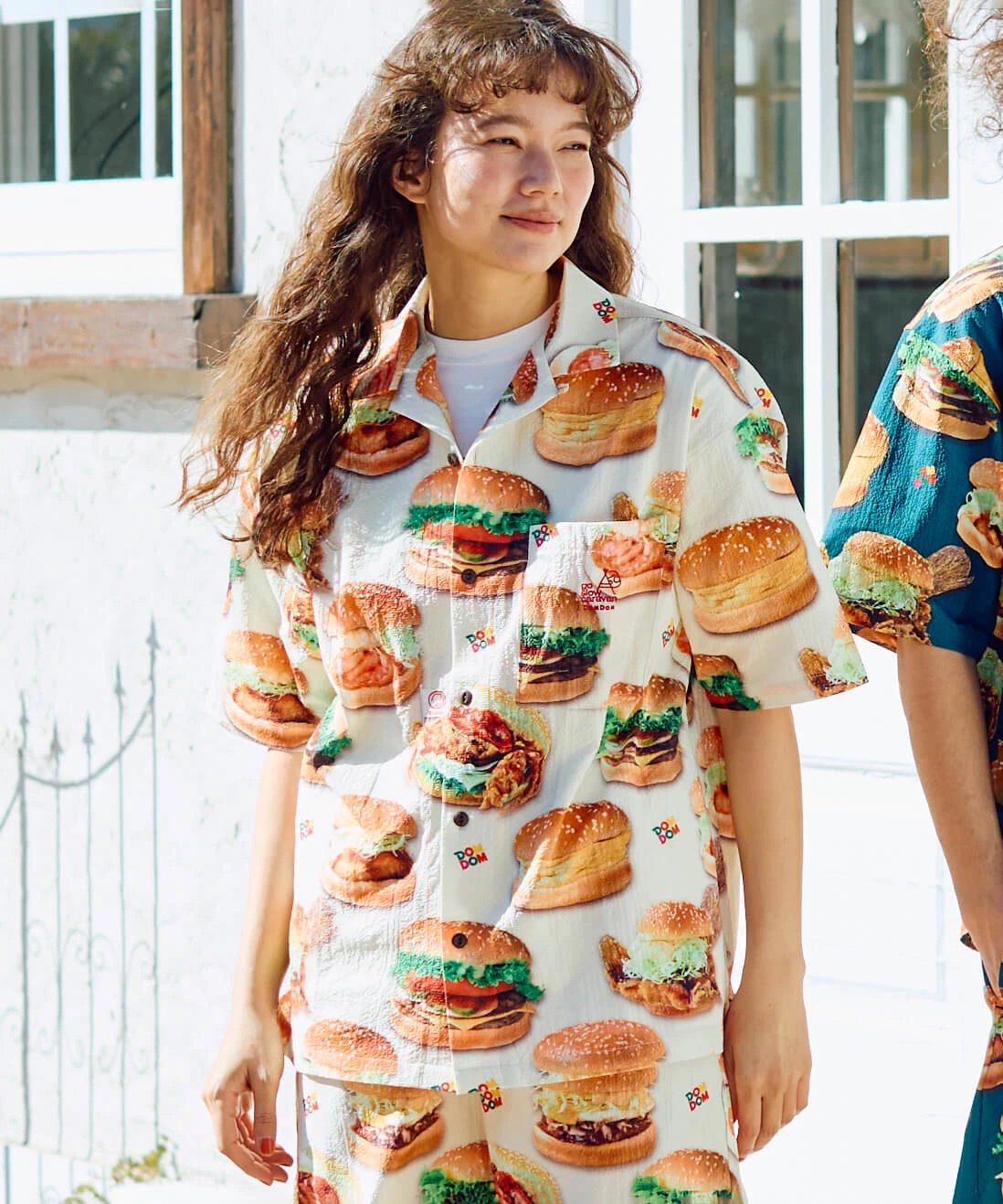 DOMDOM×GSC 綿レーヨンデニム刺繍ロングスリーブシャツ go slow