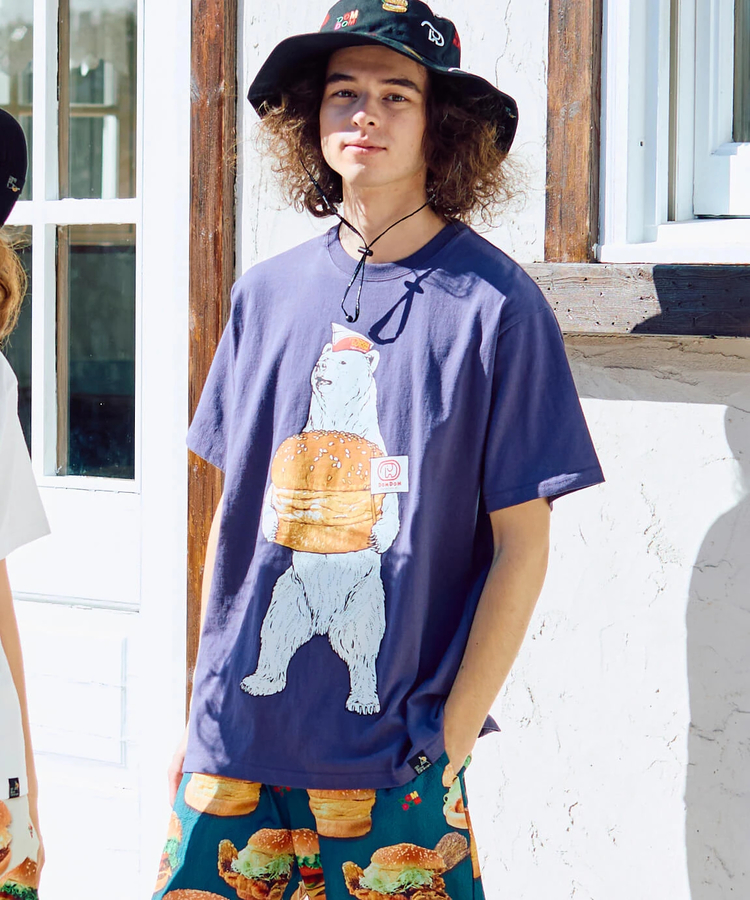 go slow caravan(ゴースローキャラバン) |【DOMDOM×GSC】手作り厚焼きたまごバーガークマTEE (MENS)