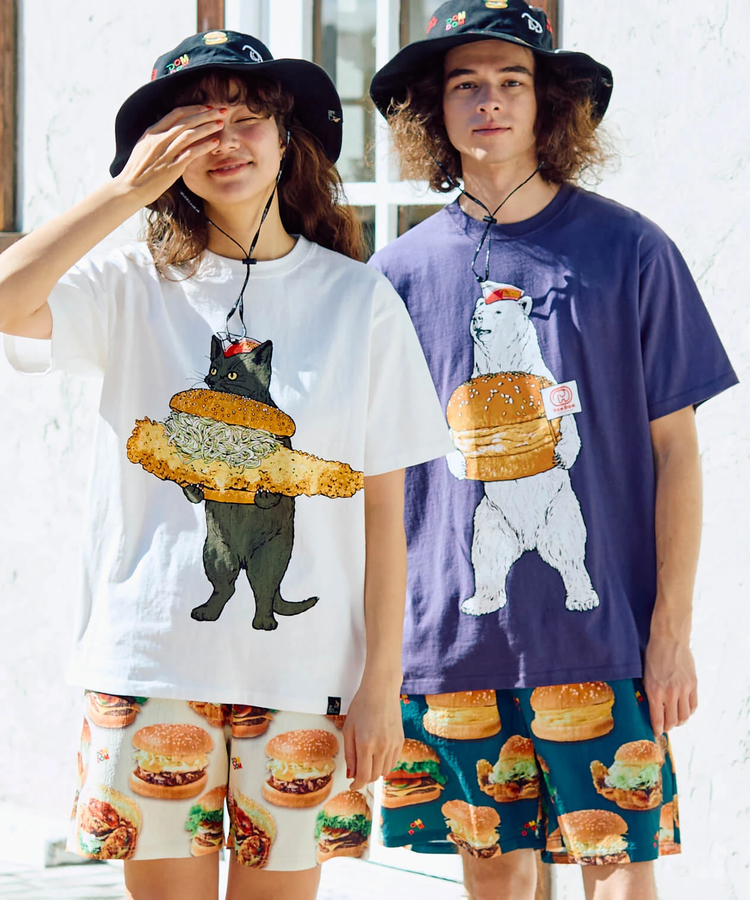 go slow caravan(ゴースローキャラバン) |【DOMDOM×GSC】手作り厚焼きたまごバーガークマTEE (MENS)