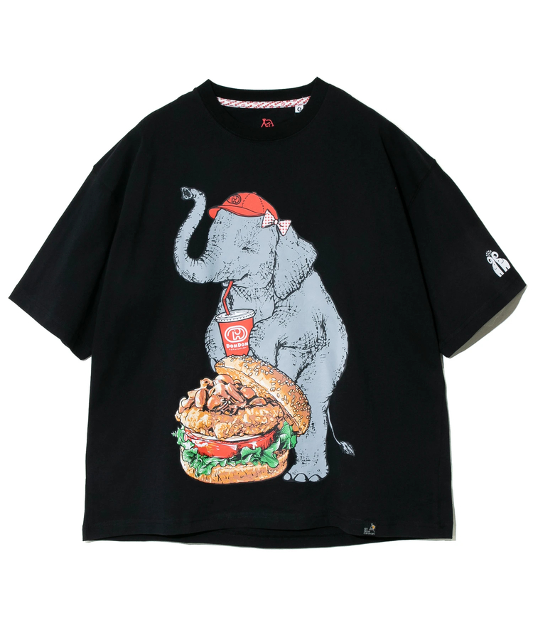 go slow caravan(ゴースローキャラバン) |【DOMDOM×GSC】味噌ピーチキンバーガーゾウBIG TEE (MENS)