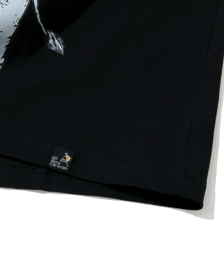 go slow caravan(ゴースローキャラバン) |【DOMDOM×GSC】味噌ピーチキンバーガーゾウBIG TEE (MENS)