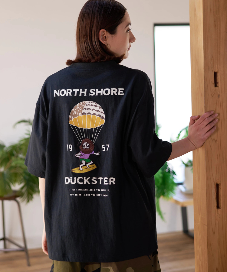 go slow caravan(ゴースローキャラバン) |DUCKSTER/ダックスター 吸水速乾天竺リラックスフィットTEE《PARACHUTE RIDER》 (MENS)