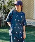 go slow caravan(ゴースローキャラバン) |ストレッチサッカー総柄プリント半袖TEE (MENS/WOMENS)