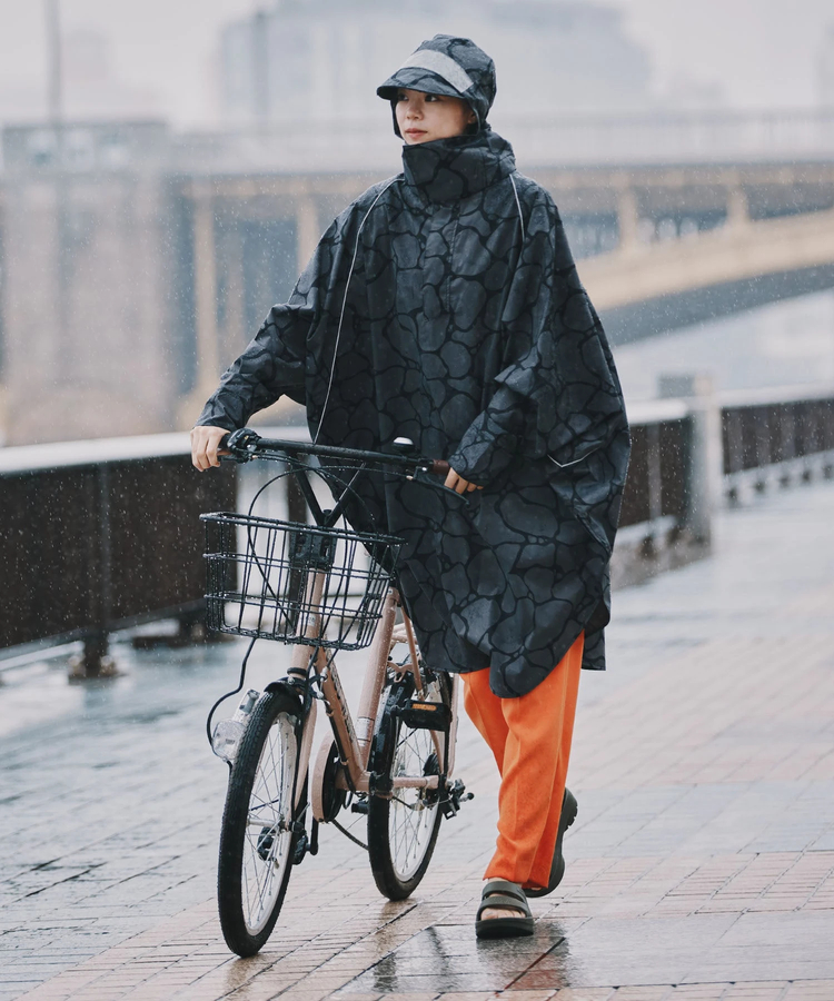 go slow caravan(ゴースローキャラバン) |KiU/キウ VISIBLE BICYCLE RAIN PONCHO