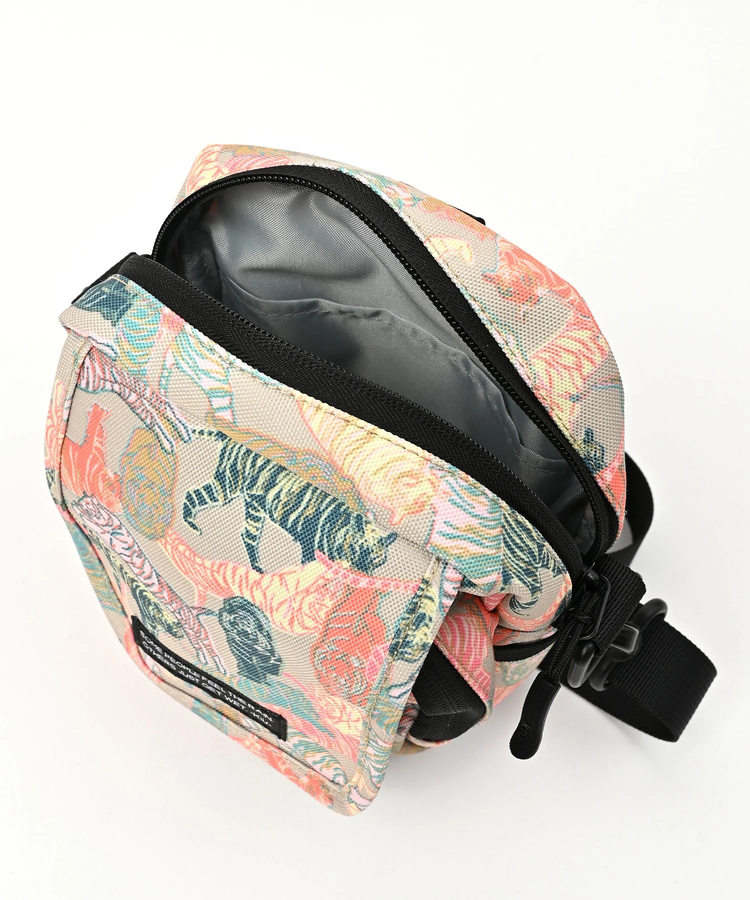 go slow caravan(ゴースローキャラバン) |KiU/キウ 600D FLUP POCKET SHOULDER BAG