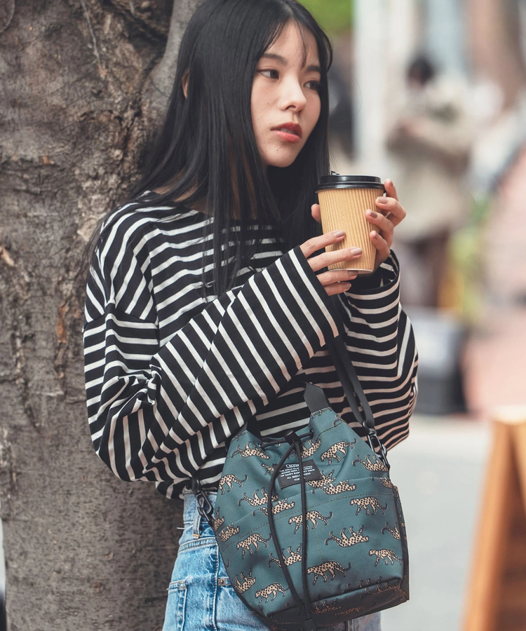 go slow caravan(ゴースローキャラバン) |KiU/キウ 600D POCKETFUL MINI BAG