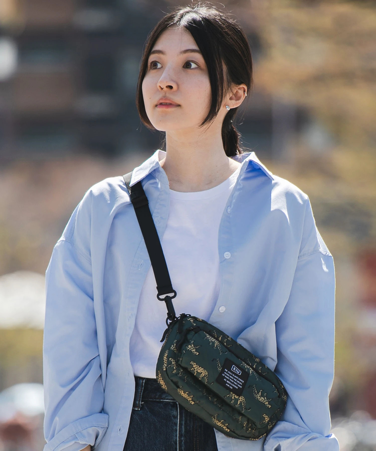 go slow caravan(ゴースローキャラバン) |KiU/キウ 300D FRONT POCKET MINI SHOULDER BAG