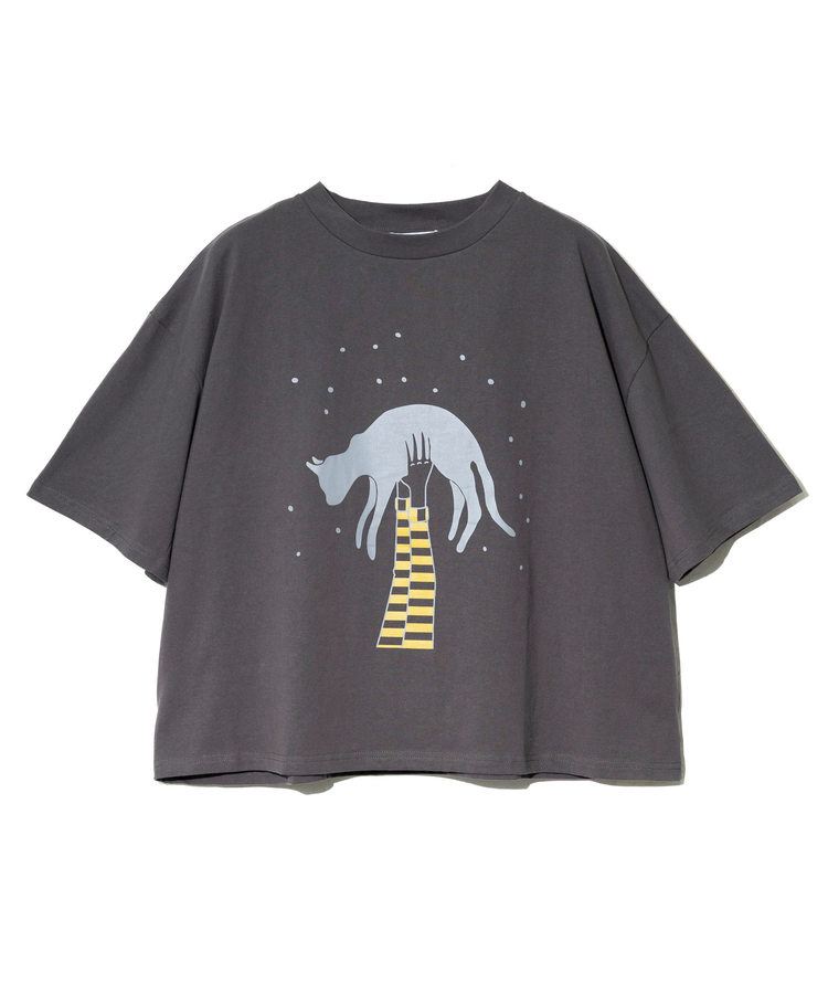 モゴモゴからはる COLORK/カラック 抱っこされる猫TEE (WOMENS)｜ファッション通販