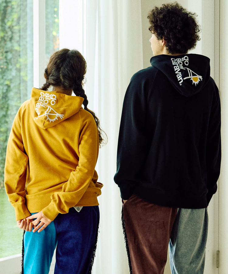 go slow caravan(ゴースローキャラバン) |空紡糸裏毛 フードLOGO刺繍プルパーカー (MENS)