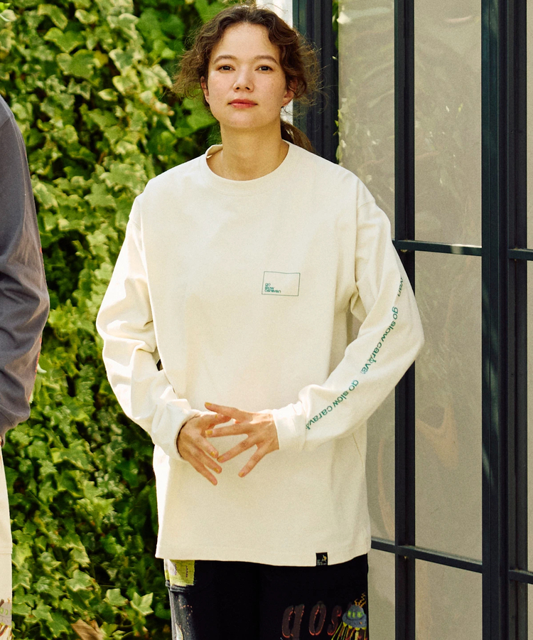 go slow caravan(ゴースローキャラバン) |USA/C スクエアLOGOバックプリントロングスリーブ TEE (MENS)