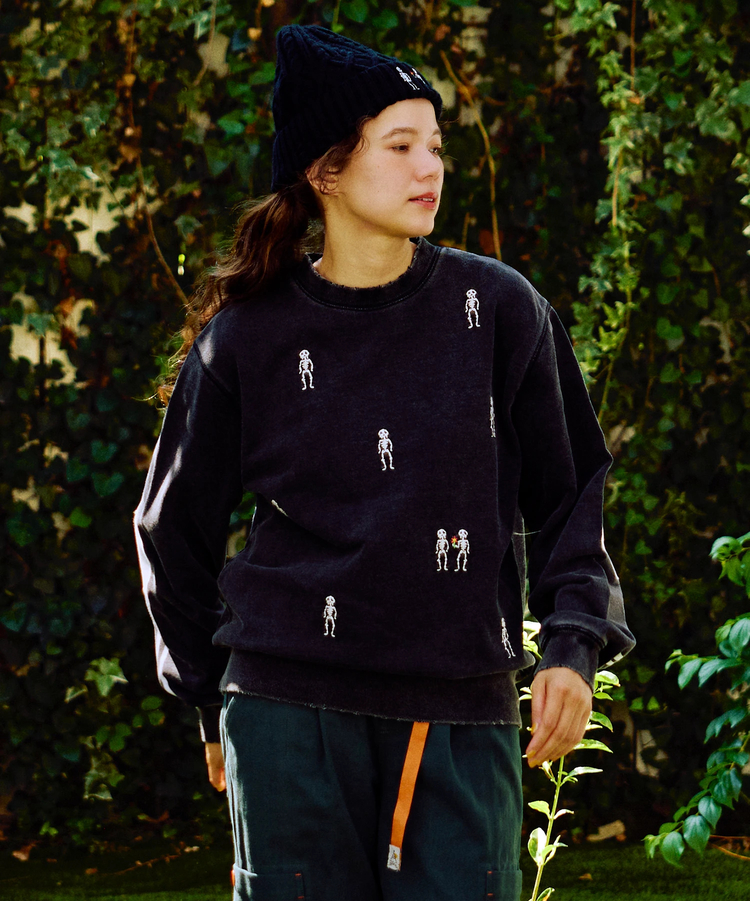 go slow caravan(ゴースローキャラバン) |ほねほね ちょいボロ加工クルーネックスウェット (MENS)