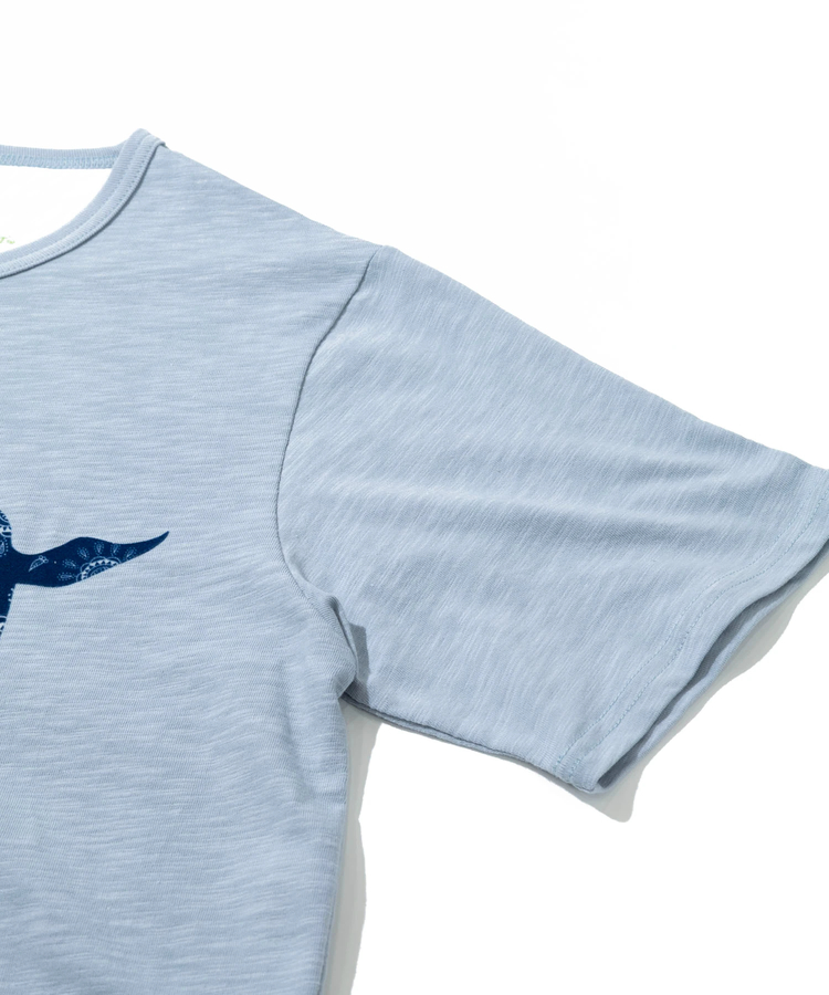 go slow caravan(ゴースローキャラバン) |【GSC別注】ESPACE VERT/エスパスヴェール クジラ プリント S/S TEE (MENS)