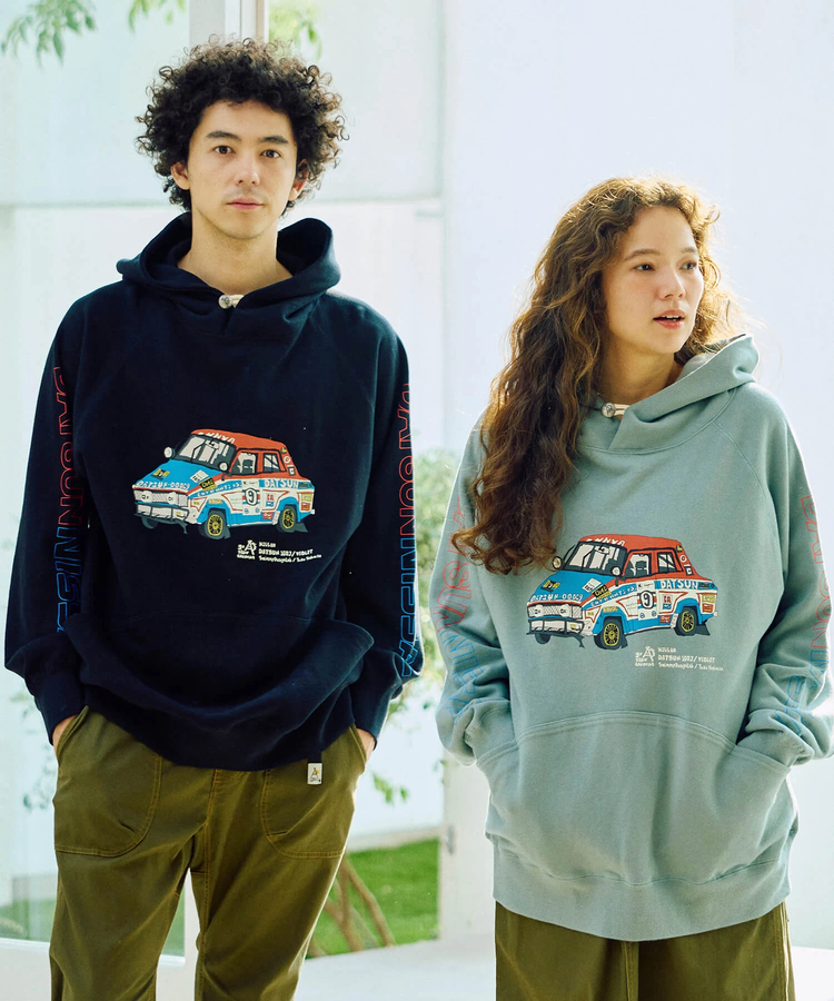 go slow caravan(ゴースローキャラバン) |【NISSAN×go slow caravan】空紡糸裏毛 VIOLET コンチョプルパーカー (MENS)