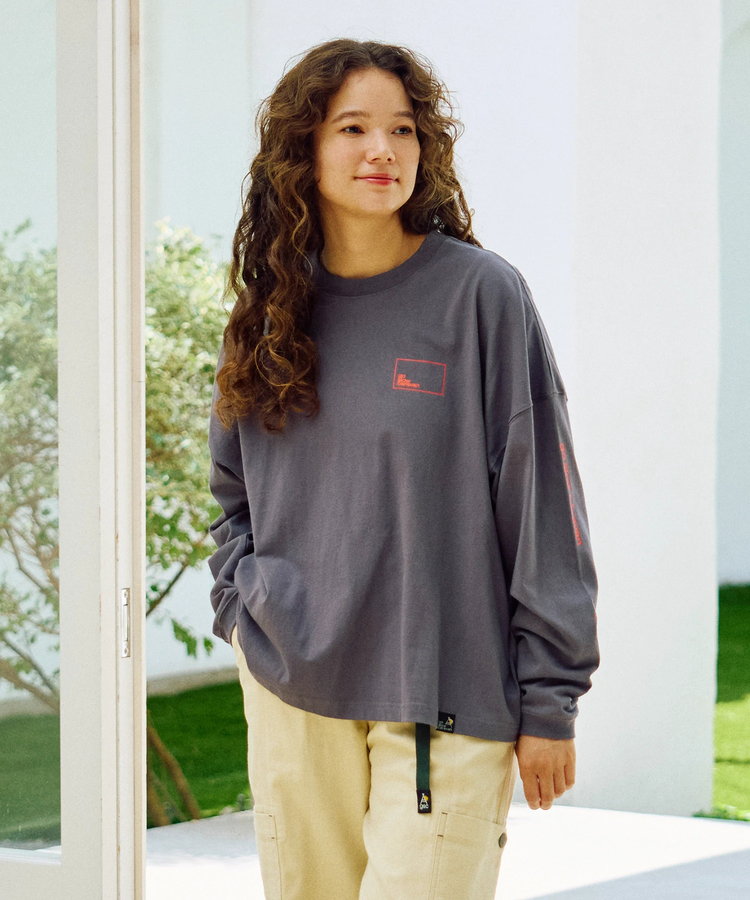go slow caravan(ゴースローキャラバン) |USA/CスクエアLOGOバックプリントミドルTEE (WOMENS)