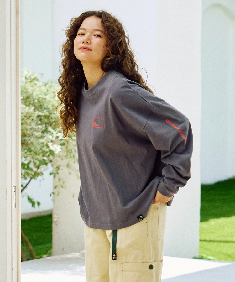 go slow caravan(ゴースローキャラバン) |USA/CスクエアLOGOバックプリントミドルTEE (WOMENS)
