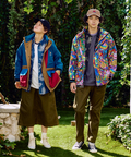 go slow caravan(ゴースローキャラバン) |2レイヤークレイジー/総柄プリントフードインスタンドブルゾン (MENS/WOMENS)