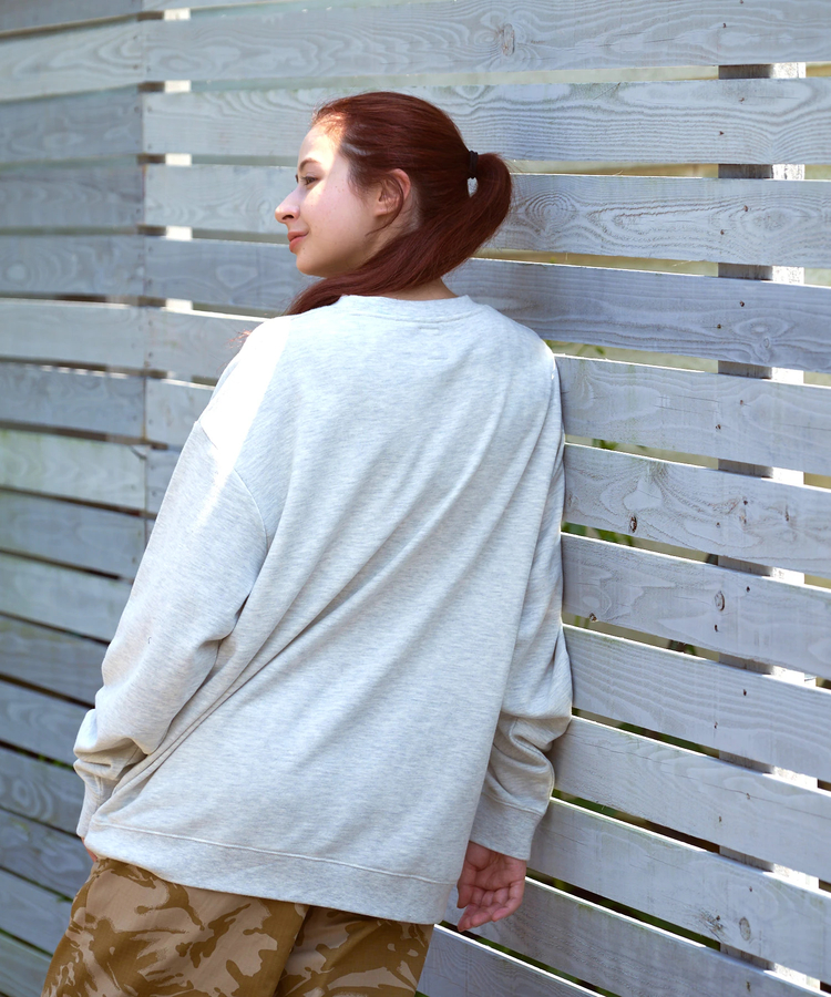 go slow caravan(ゴースローキャラバン) |COBMASTER/コブマスター 裏毛パウダー加工クルースウェット《焚火クマ》(MENS)