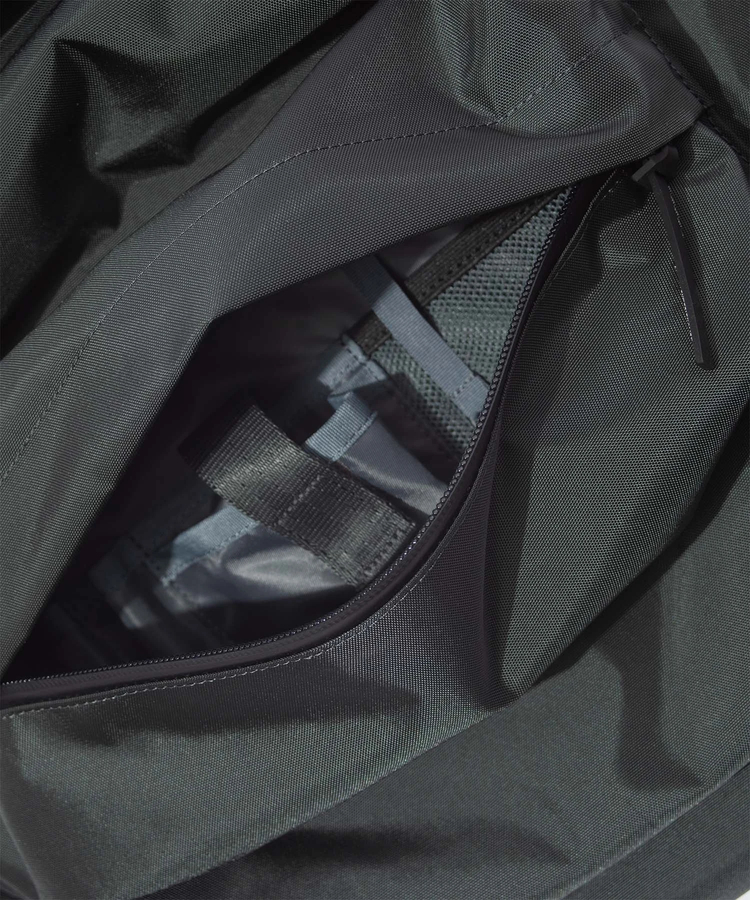 go slow caravan(ゴースローキャラバン) |F/CE./エフシーイー 420 re/cor TECHNICAL DAY PACK 24L