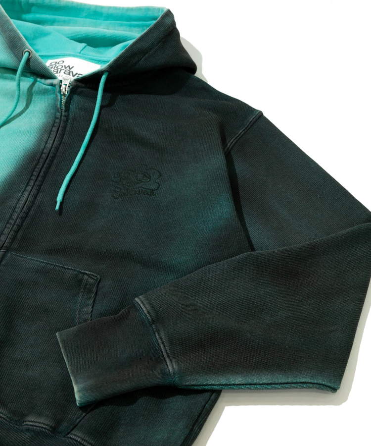 go slow caravan(ゴースローキャラバン) |UNIQUEインレイG/D 2TONE スプレーカラー  ZIP フーディー (MENS)