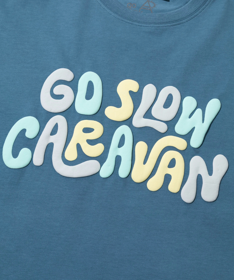 go slow caravan(ゴースローキャラバン) |シリコンバイオ ヒッピーロゴ ゆったり TEE (MENS)