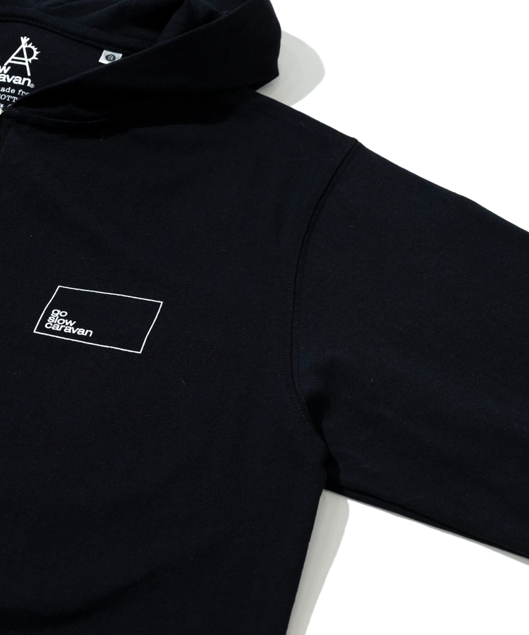 go slow caravan(ゴースローキャラバン) |USA/C スクエアLOGOバックプリント ZIPフーディー (MENS/WOMENS)