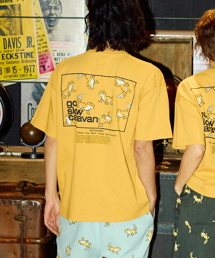 go slow caravan(ゴースローキャラバン) |USA/C スクエアLOGOバックプリントゆったりTEE (MENS)