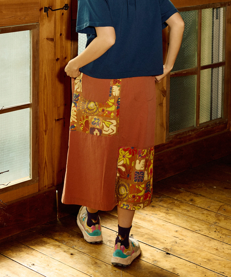 go slow caravan(ゴースローキャラバン) |タイプライタープリント切替スカート (WOMENS)