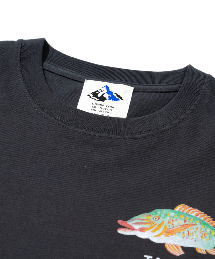 go slow caravan(ゴースローキャラバン) |devadurga/デヴァドゥルガ TAMAN TEE (MENS)