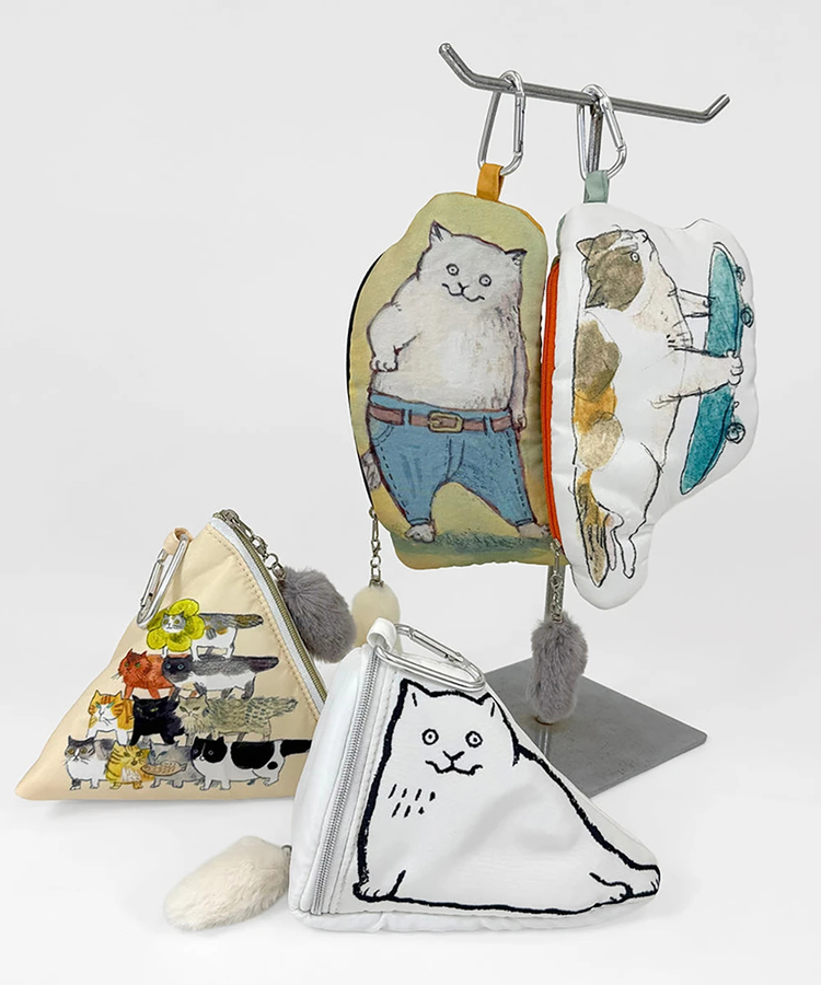 美和っち様(* 'ᵕ' )ART CATねこボーダー MANGO ART/マンゴーアート Kathy Lam Catポーチ｜ファッション通販