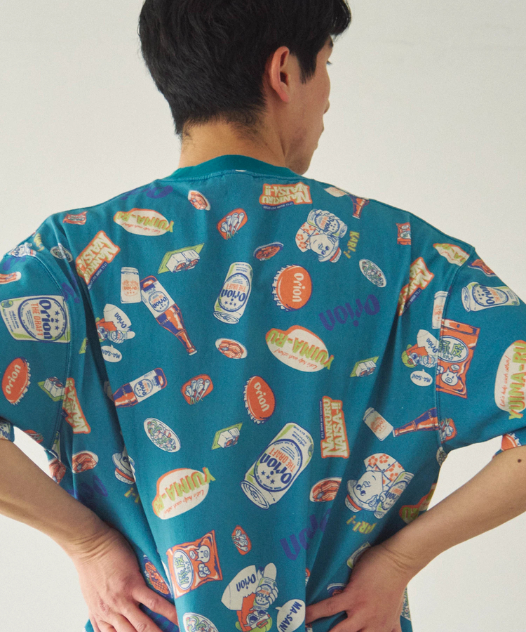 go slow caravan(ゴースローキャラバン) |【ORION × Duckster】オリオンビールコラボTEE《総柄》(MENS)