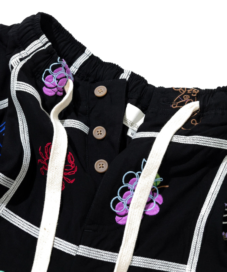 go slow caravan(ゴースローキャラバン) |Universal Style Wear/ユニバーサルスタイルウェア Patchwork embroidery shorts (MENS)