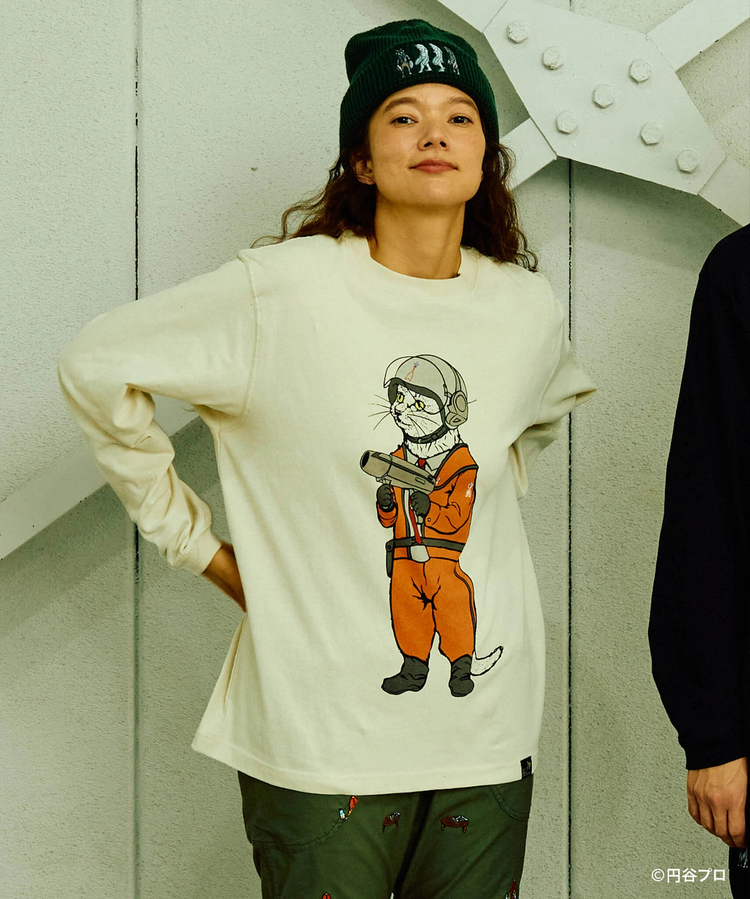 go slow caravan(ゴースローキャラバン) |【ウルトラマン×go slow caravan】USA/C 隊員猫ロングスリーブTEE (MENS)